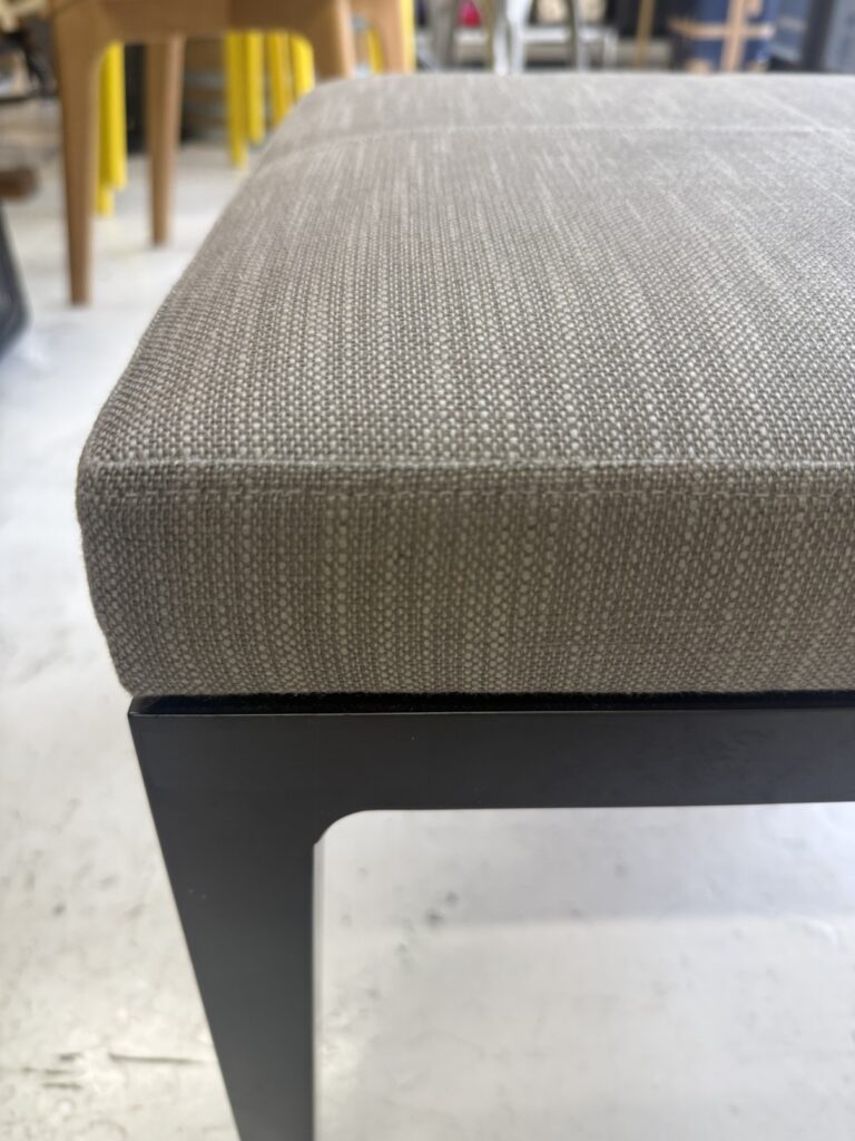 展示品 TIME & STYLEタイムアンドスタイル Hugoウーゴスツール TIME&STYLE(タイムアンドスタイル)のHUGO(ウーゴ)スツールです