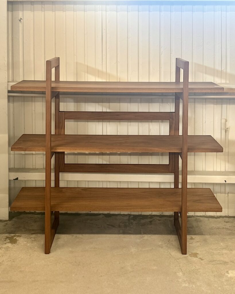 MASTERWAL（マスターウォール） WILDWOOD SHELF シェルフ 収納用｜無垢材で温かみのある質感、モダンかつナチュラルなデザイン