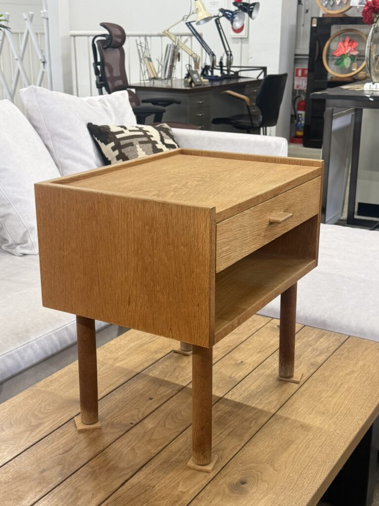 北欧デザインを代表する名作。シンプルで機能的な美しさと高い耐久性が魅力