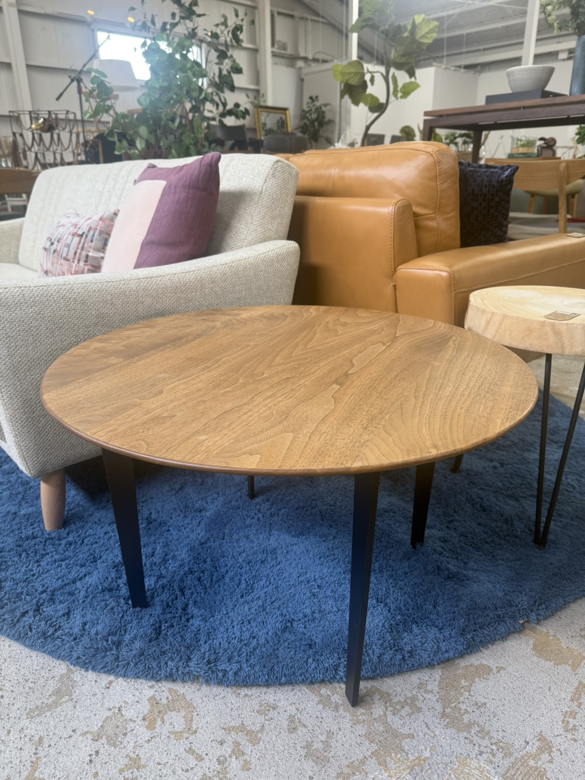Os Table Ritzwell Ritzwell(リッツウェル)OSサイドテーブルを徹底解説!魅力からサイズ感、メンテナンスまで | リサイクルショップキミドリ東京