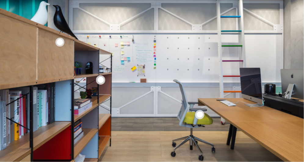 Vitra（ヴィトラ） Eames Storage Unit（イームズストレージユニット） ESU 収納ユニット カラフルなパネルとクロームフレームを組み合わせた、チャールズ＆レイ・イームズによる機能的でモダンな収納家具。