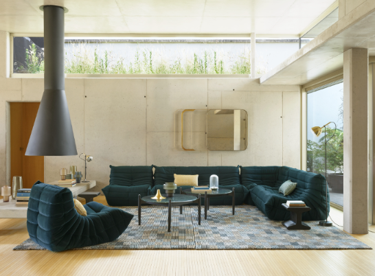 Ligne Roset(リーン・ロゼ) ROSET Togo ソファ。公式HPリンク