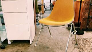 ハーマンミラー ビンテージ サイドシェルチェアの買取をさせていただき