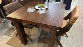 引き取り⚫︎横須賀⚫︎ ダイニングテーブル 引き取り⚫︎横須賀⚫︎ ダイニングテーブル - メルカリ